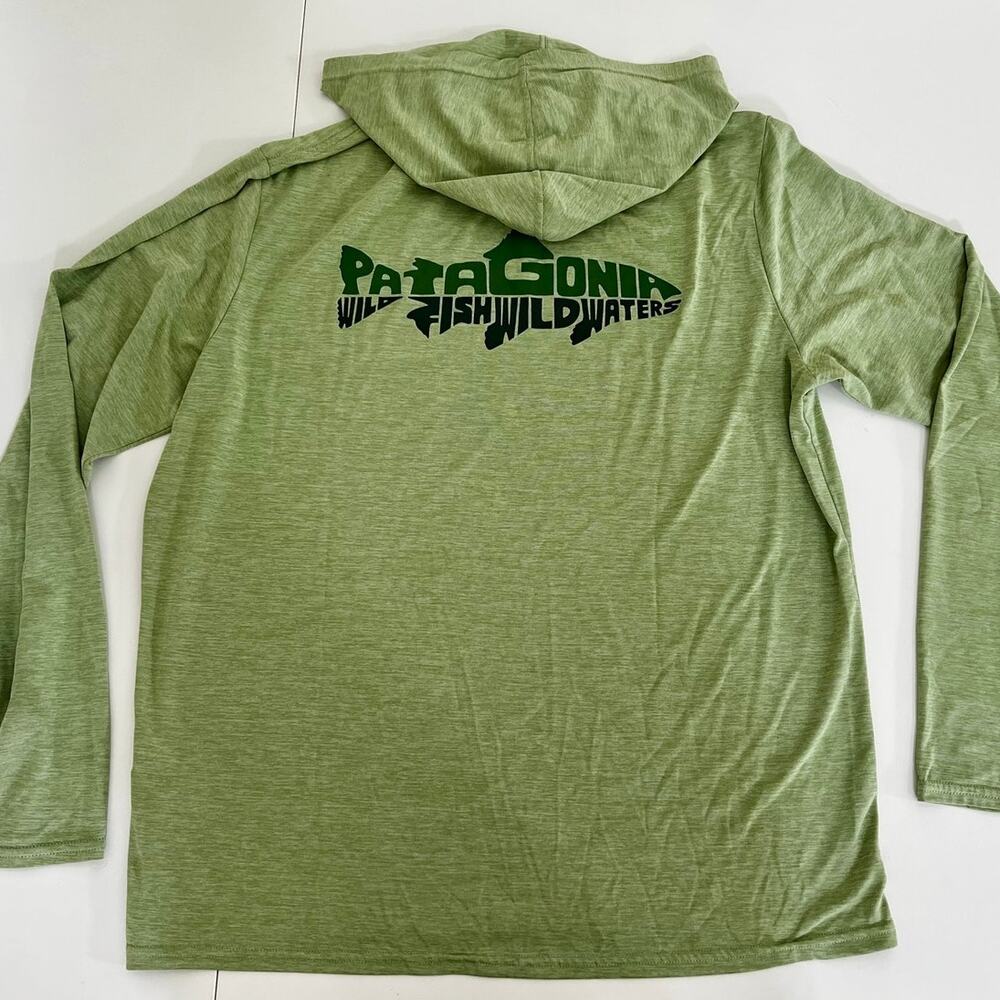 Patagonia hoodie capiline cool daily layer shirt small